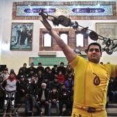 محسن گلستانی زاده باستانی کار سبزواری و قهرمان جهان در رشته کباده کشی