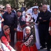 حضور هنرمندان گروه آیینی آداب سبزوار در جشنواره تئاتر خیابانی مریوان