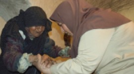 انتقال بانوی سالخورده محمدابادی به آسایشگاه سالمندان مادر سبزوار