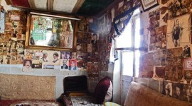 خبرگزاری میراث فرهنگی در گزارشی از این قهوه خانه به عنوان موزه هزارتصویر و تاریخ تصویری فرهنگ و پهلوانی ایران یاد کرده است