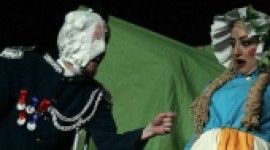 اجرای نمایش ویکنت دو نیم شده توسط هنرمندان سبزواری در مشهد
