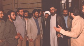 محمدرضا محسنی ثانی در سال های فرمانداری قم . نفر اول سمت راست آیت الله خامنه ای