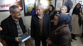 حضور زهرا شیرازی مدیرعامل موسسه کیاسبز بیهق در افتتاحیه نگارخانه سپنج و گفتگو با محمود امیری ثانی