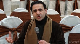 استاد پیرزاد از مدرسان دانشگاه حکیم سبزواری و فعال در عرصه هنر انیمیشن