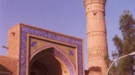 از اولین قرن ظهور اسلام بسیاری ازسادات و علویان به<a href="http://www.asrarnameh.com/index.php" class="seo"> سبزوار </a>مهاجرت کرده اند