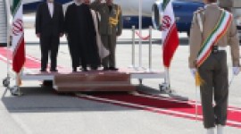 استقبال از رئیس جمهور ایران در فرودگاه سبزوار / آغاز سفر روحانی به خراسان رضوی