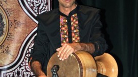 در هفتصدمین سالگرد قیام سربداران، گروه موسیقی داروگ، کنسرت نوای سربداران را در تالار کاشفی<a href="http://www.asrarnameh.com/index.php" class="seo"> سبزوار </a>اجرا کرد.     عکس از علیرضا تحجدی