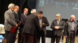 استاد حسین خسروجردی نویسنده رمان زیبای تگرگ تاتار در این مراسم مورد تقدیر قرار گرفت